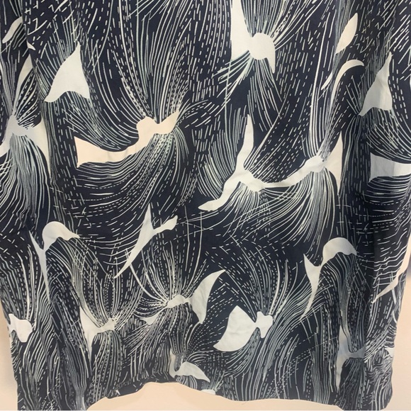 Diane Von Furstenberg Cahil 100% Silk Printed V Neck Blouse - Picture 10 of 13